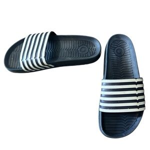 Hunter Sz. 9 slides great condition